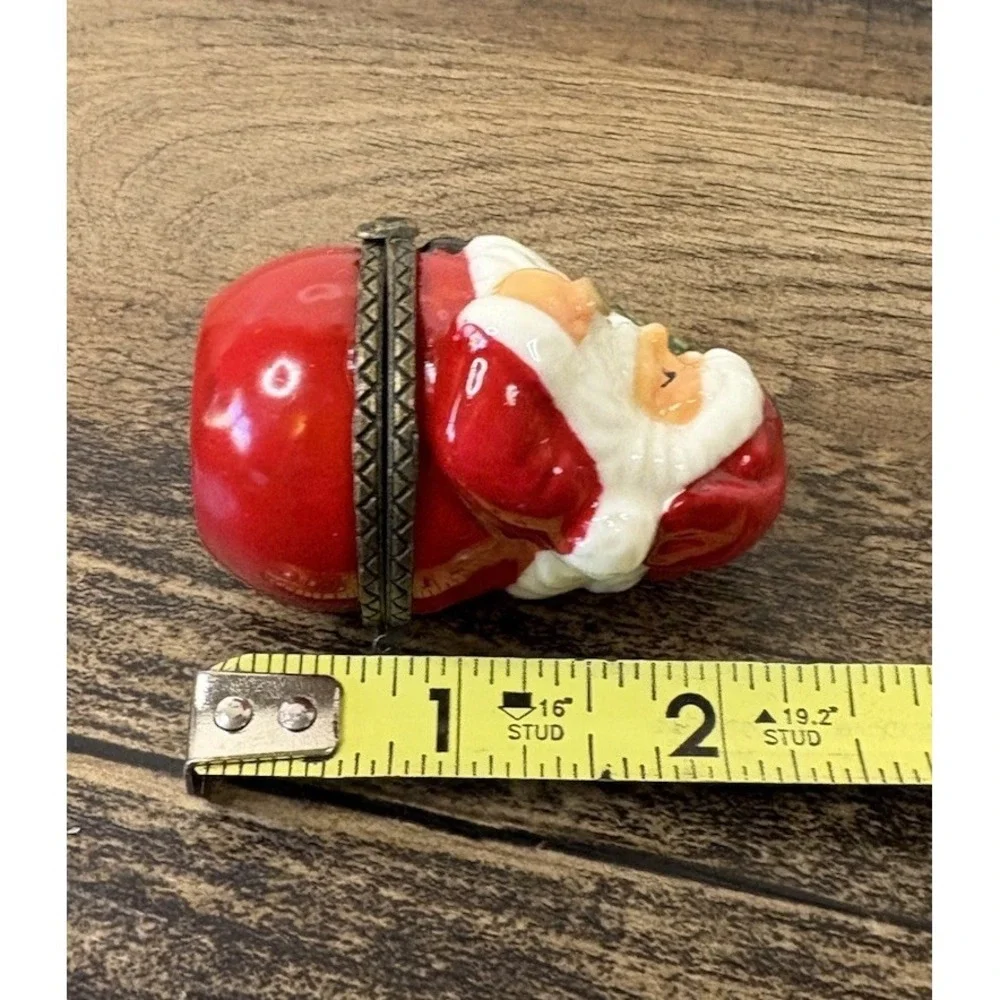 Vintage Hinged 2.25